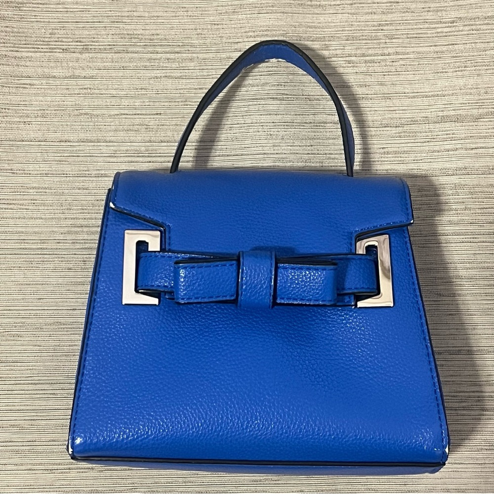 Samantha Thavasa Elegant Blue Small Top Handle Handbag